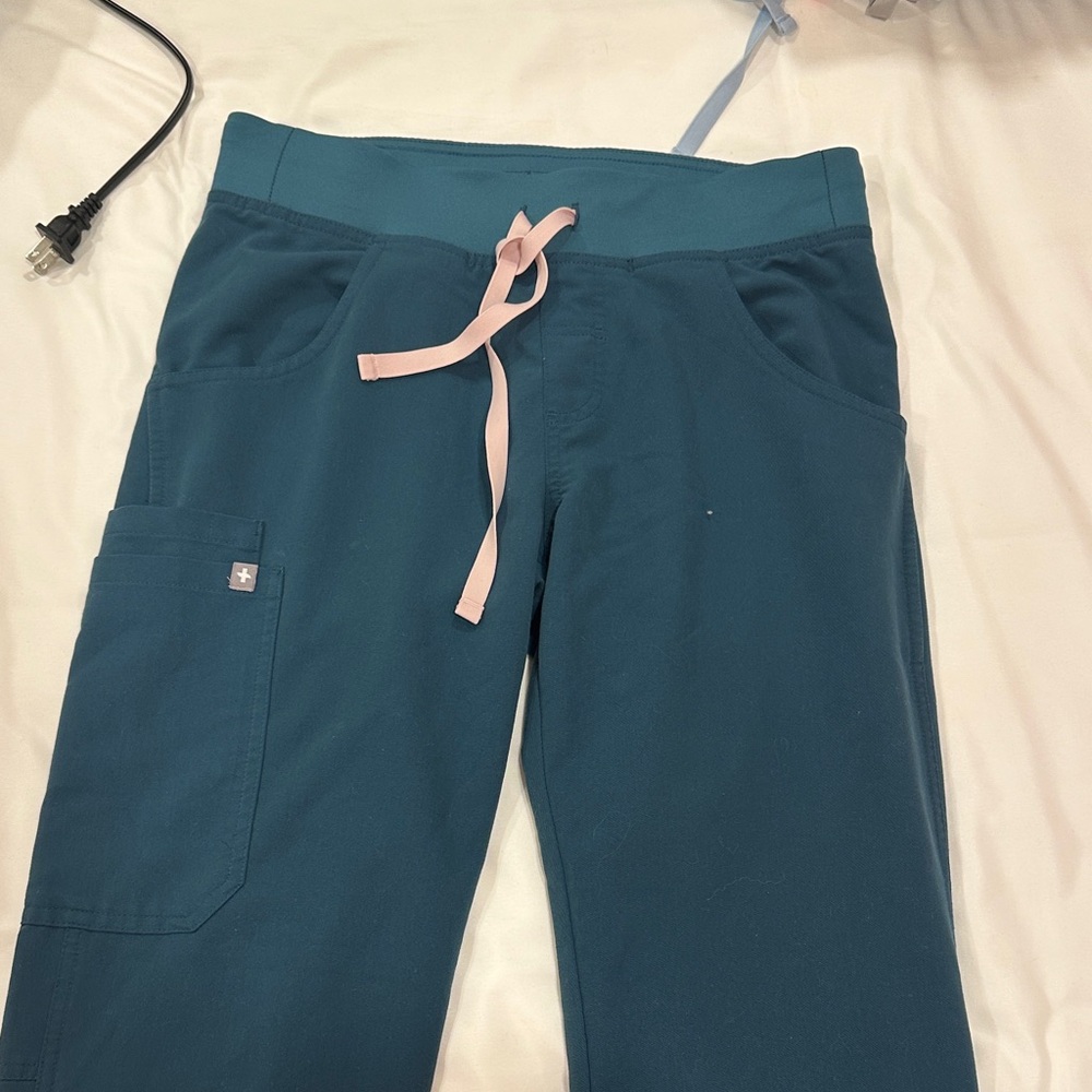Figs women’s Kade pants XS TALL teal